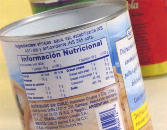 Lata con etiquetado tipo GDA (Guías Diarias de Alimentación) utilizado en México