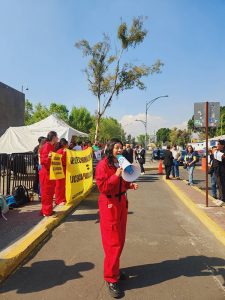 Acción de organizaciones civiles frente a la Cámara de Diputados en contra de la aprobación “fast track” y “en lo oscurito” de la Ley de Economía Circular, y para exigir detener la iniciativa de ley y llevar a cabo una revisión profunda del documento